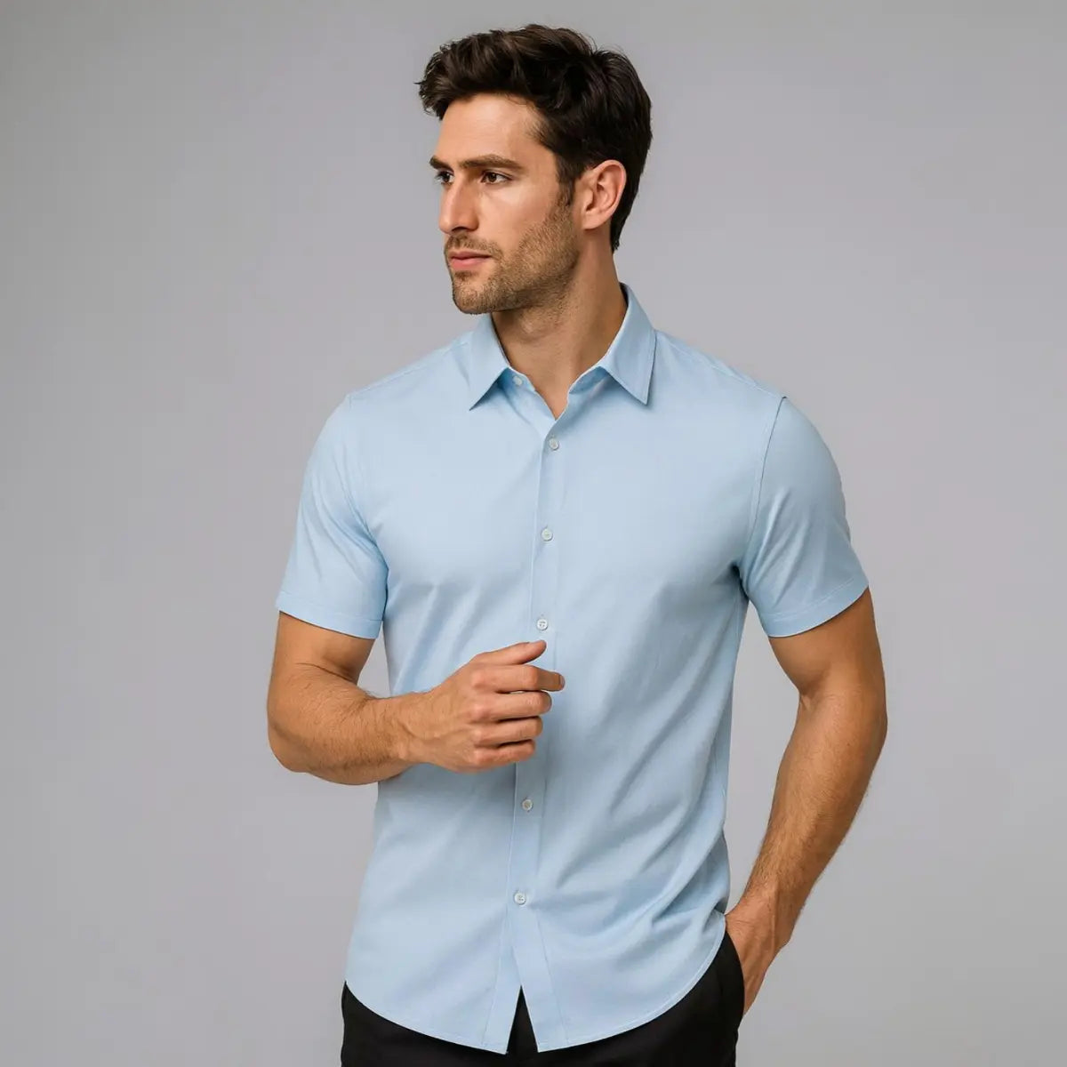 Chemise Ajustée à Manches Courtes